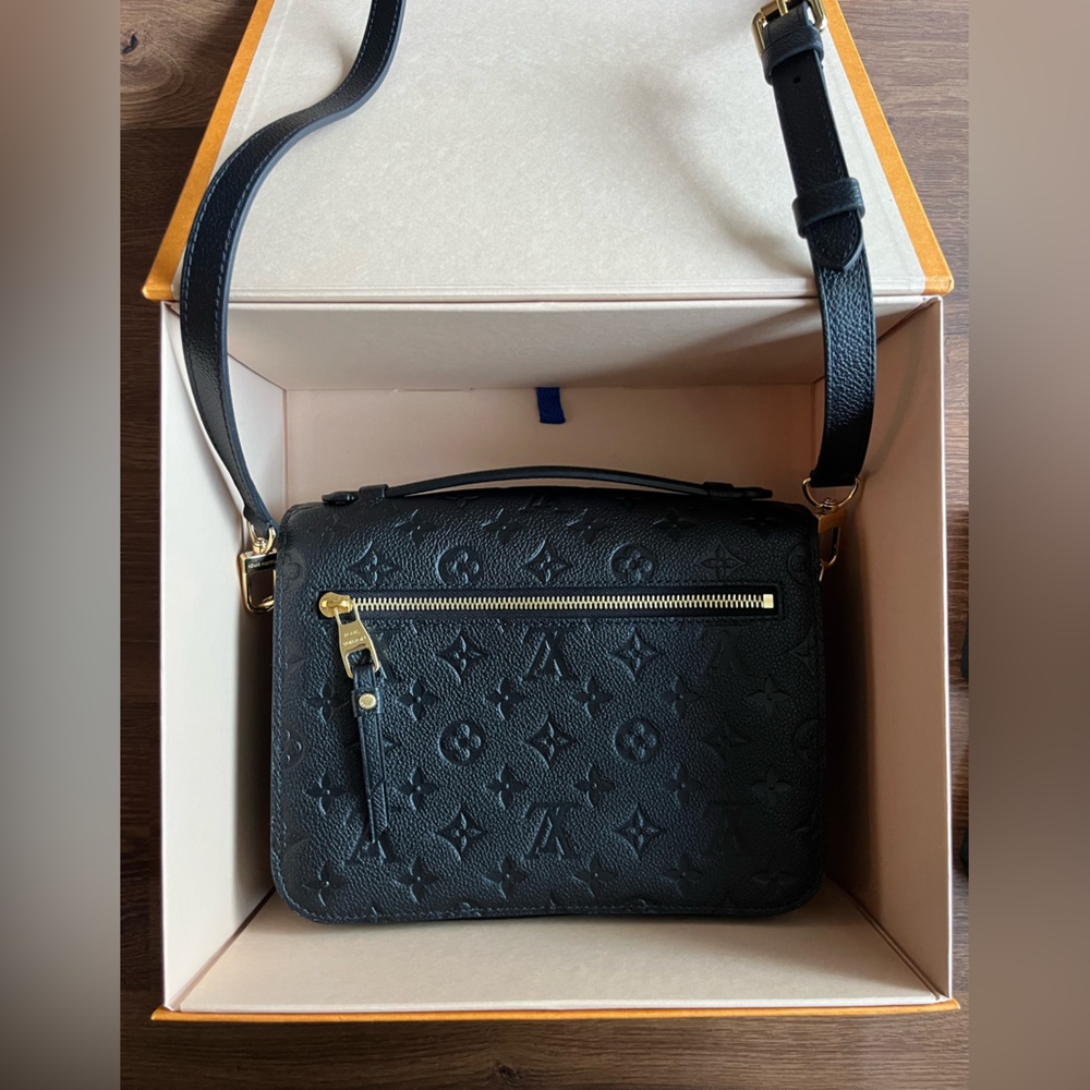 NEW - NWT LOUIS VUITTON M41487 Pochette Métis - Picture 13 of 17